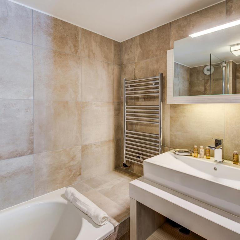 Appartement moderne avec parking, proche pistes à Courchevel Village - FR-1-562-37 - Appartement (6 Adultes) - 2