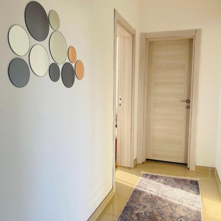 Home Mia Airport - Two-Bedroom Apartment - 27