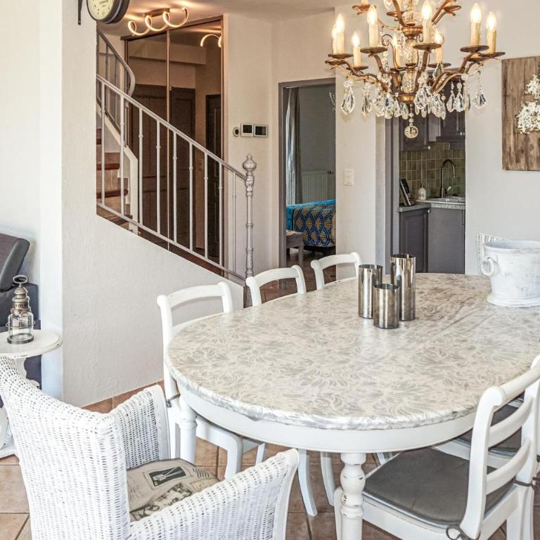 Awesome Home In Carcassonne - Maison de Vacances 4 Chambres - 18