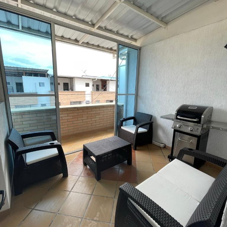 Casa completa con Aire Acondicionado, Calentador de Agua & Garaje privado - Casa de 3 dormitorios - 19