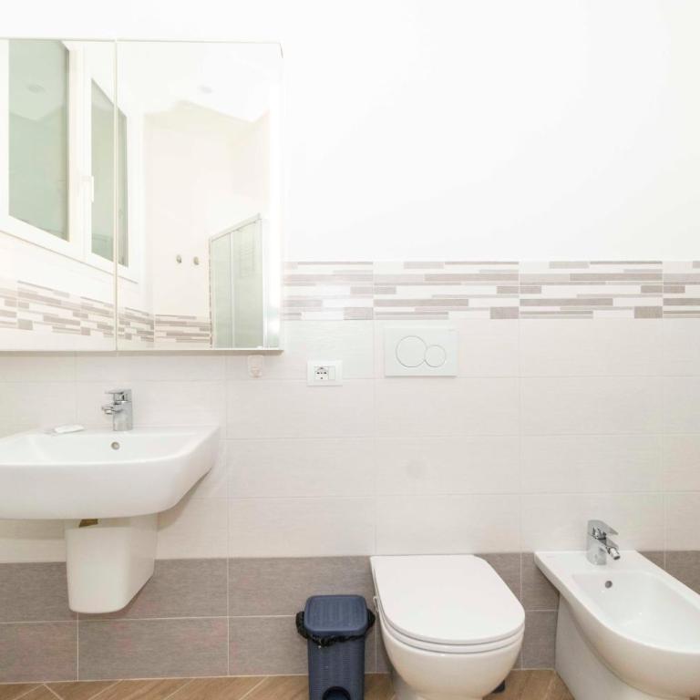 GuestHost - Roomy & Modern Flat Piazza Statuto - Appartamento con 2 Camere da Letto - 34