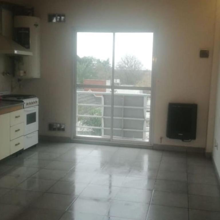 Alquilo depto 1 dorm en Zárate - Apartamento de 1 dormitorio - 5