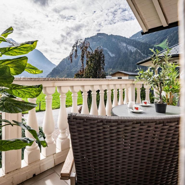 Gästehaus Wiesengrund & Apart Sporer - Comfort Apartment Top 1 mit 2 Schlafzimmern und Bergblick (2-5 Erwachsene) - 25