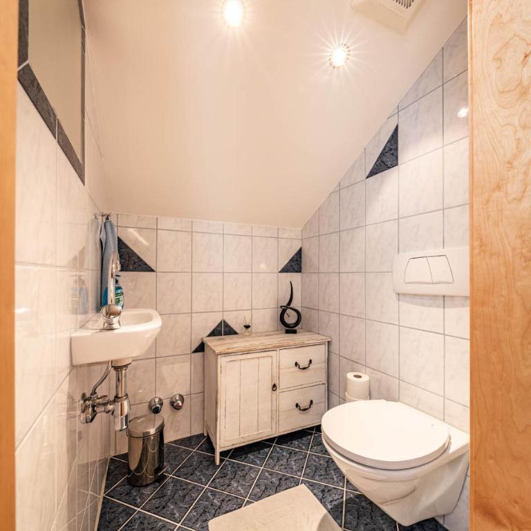 Gästehaus Wiesengrund & Apart Sporer - Apartment mit Balkon - 8