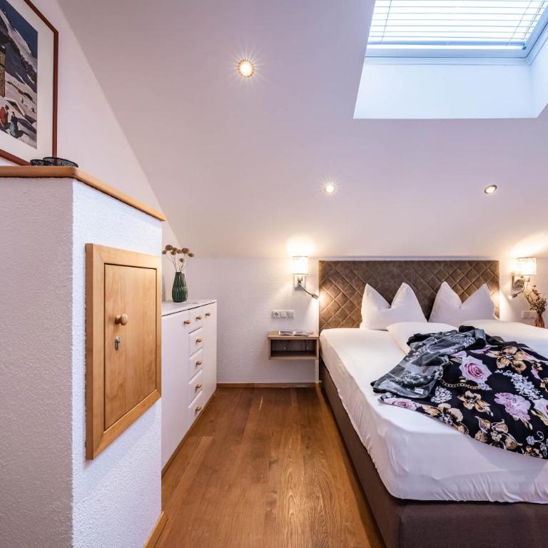 Gästehaus Wiesengrund & Apart Sporer - Apartment mit Balkon - 7