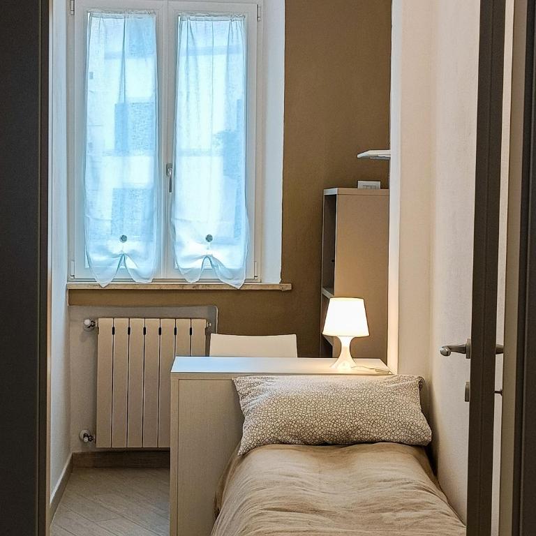 FirstHouse - nel centro storico con Parcheggio Gratuito - Appartamento con 2 Camere da Letto - 9