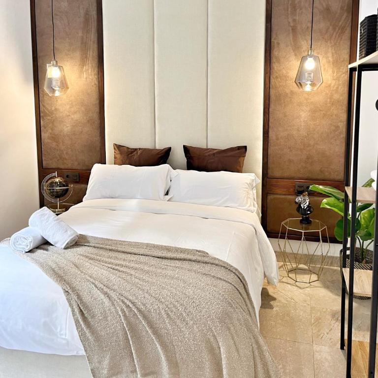 Tennessee Urban Suites - Suite with Terrace - 1