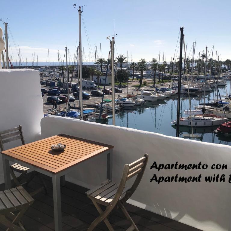 Puerto Marina waterfront apartment - Apartamento con vistas al mar - 2