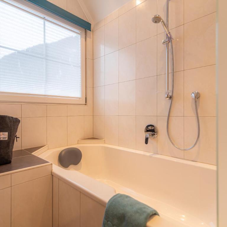 Hotel Garni Martina - Apartment mit 3 Schlafzimmern - 5
