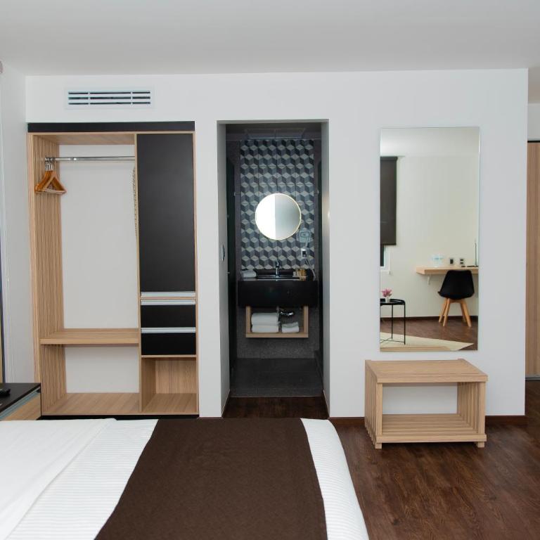 Fato Hotel - Superior King Room - 3