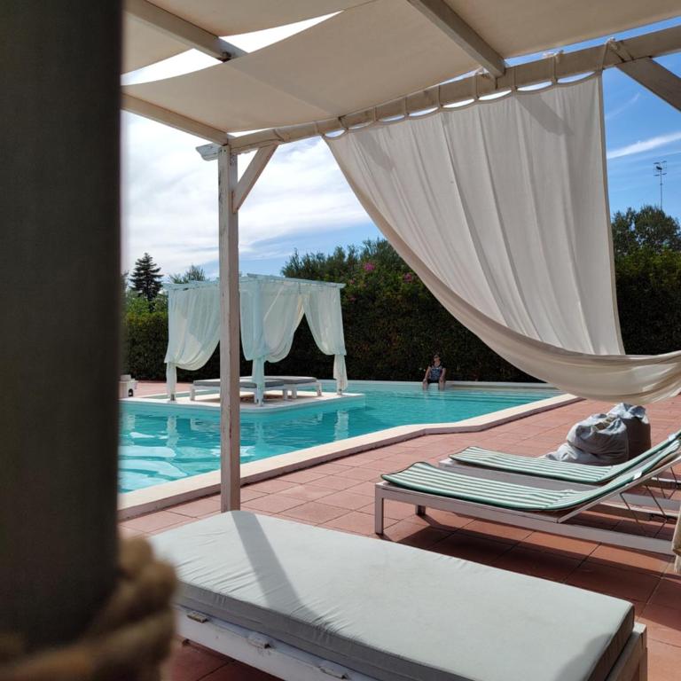 Villa con piscina mozzafiato, giardino e barbecue - Villa - 13