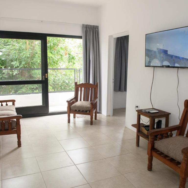 Departamento con terraza y quincho con asador - Apartamento de 3 dormitorios - 21