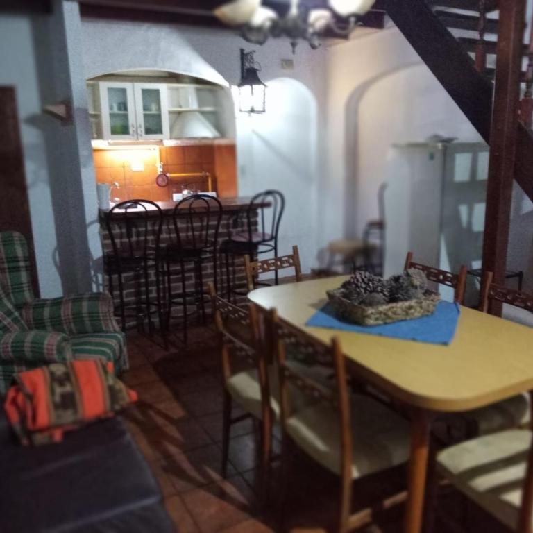DUPLEX BARRIO CONSTITUCIÓN A 6 CUADRAS DE LA PLAYA - Two-Bedroom House - 2