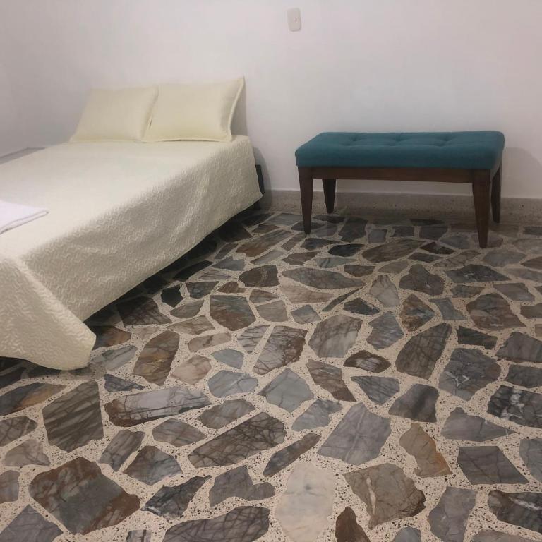 Apartamento cómodo en laureles , céntrico y bien ubicado Apto 301 - Two-Bedroom Apartment - 33