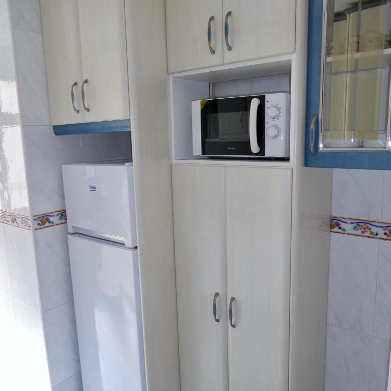 APARTBEACH SALOU y PLAYA 742 - Three-Bedroom Apartment - 11