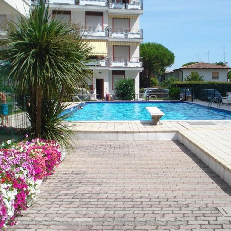 Superb apartment with swimming pool - Appartamento - 10