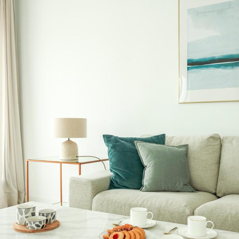Tejares Sevilla Luxury Penthouse en Triana - gran terraza, piscina & parking privados - Apartment - 54