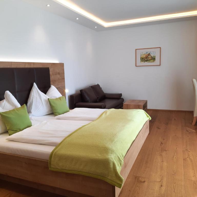 Landhaus Ferk - Apartment mit Balkon - 4