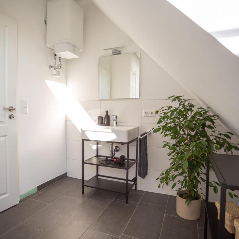 JAMA - Bright&Shiny, Balkon, Freies Parken, Zentral, Nähe Bahnhof, WLAN #2 - Apartment mit 1 Schlafzimmer - 8