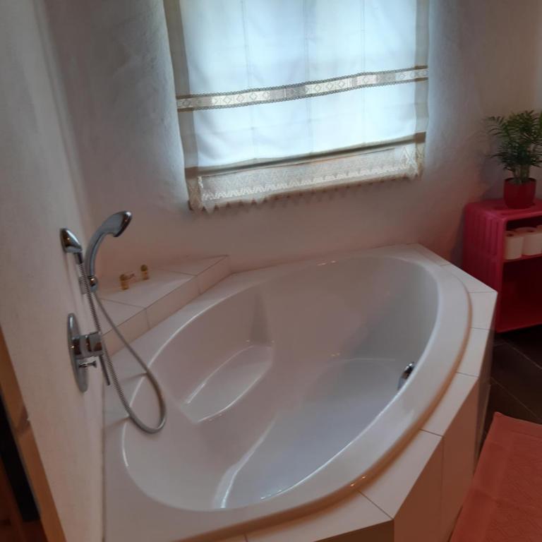 Sonnleit'n Zimmer 6 - Grande Chambre Double - 17