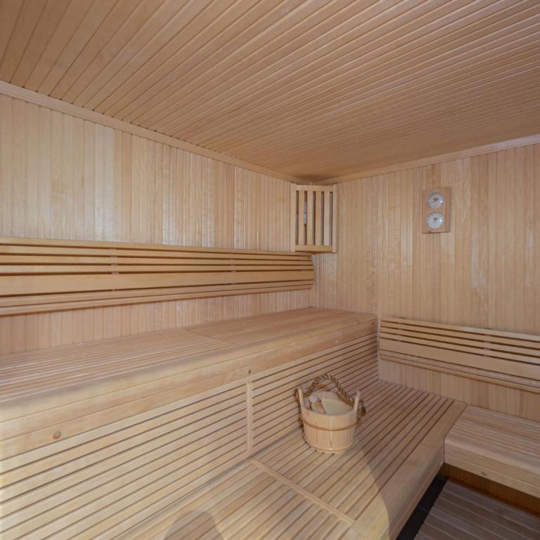 Chalet confortable avec sauna à Courchevel Le Praz, proche remontées - FR-1-568-15 - Chalet (10 Adultes) - 6