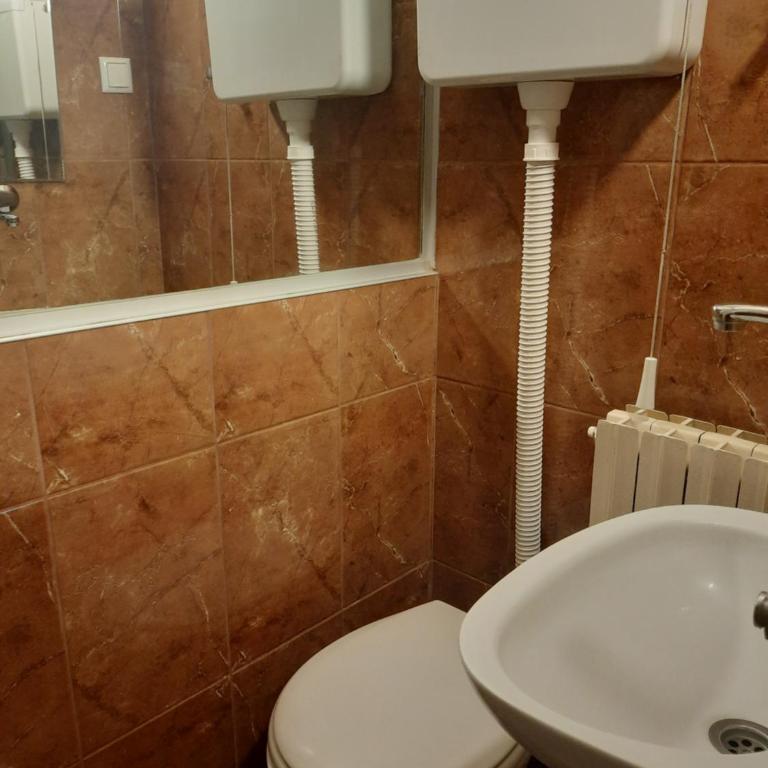 LUG - Četvorokrevetna Soba sa Sopstvenim Kupatilom - 5