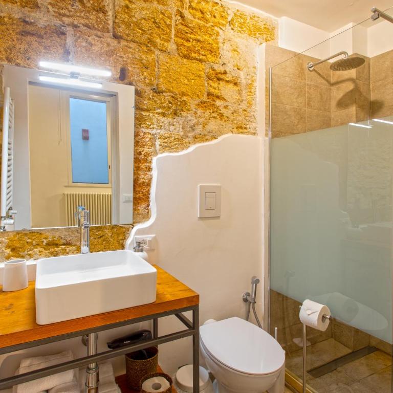 Isula - Double Room with Private Bathroom - 6