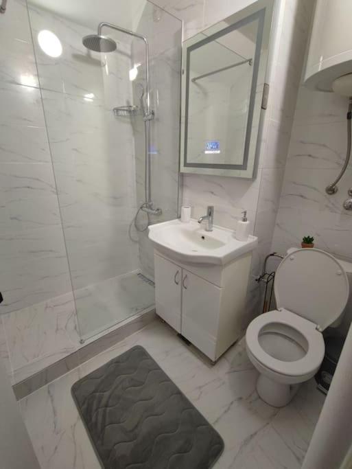 Blackwood Hill - Apartman - 30