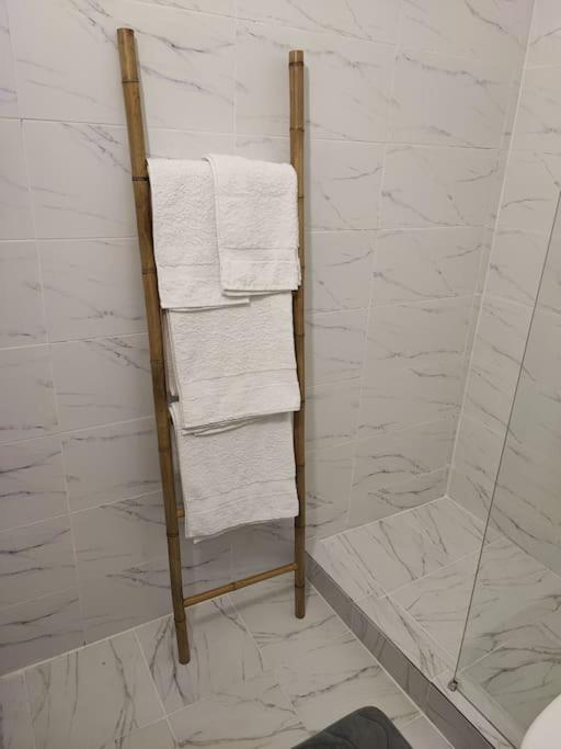 Blackwood Hill - Apartman - 33