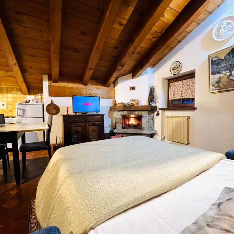 Maison Mont-Blanc - Two-Bedroom Apartment - 16