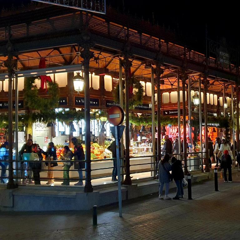 Centro Madrid. Plaza Mayor. Puerta del Sol. Opera. - Apartamento de 3 dormitorios - 4