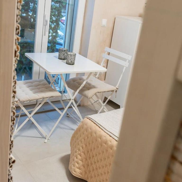 Exclusivo Bajo frente al mar - Playa la Caleta - Apartamento de 3 dormitorios - 45