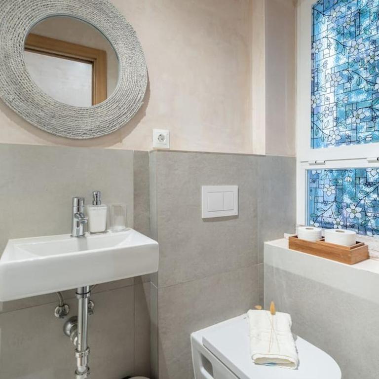 Exclusivo Bajo frente al mar - Playa la Caleta - Apartamento de 3 dormitorios - 47