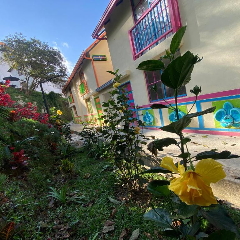 Aparta Hotel Jardines de Guatape By Hope - Apartamento de 3 dormitorios - 18