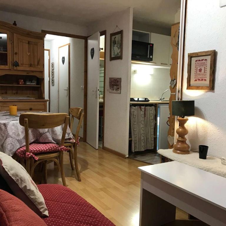 Appartement cosy 27m² 4p avec piscine et parking à Arêches-Beaufort - One-Bedroom Apartment - 1