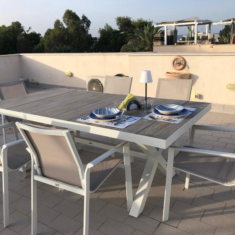 Villa Smeralda - Appartamento con Vista Mare - 2