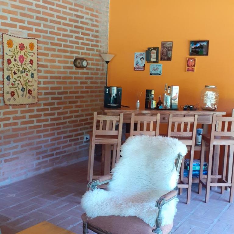 Jomito - Three-Bedroom House - 20