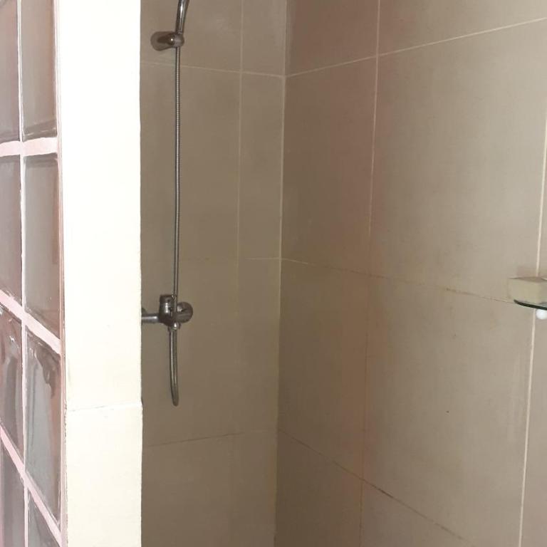Jomito - Three-Bedroom House - 33