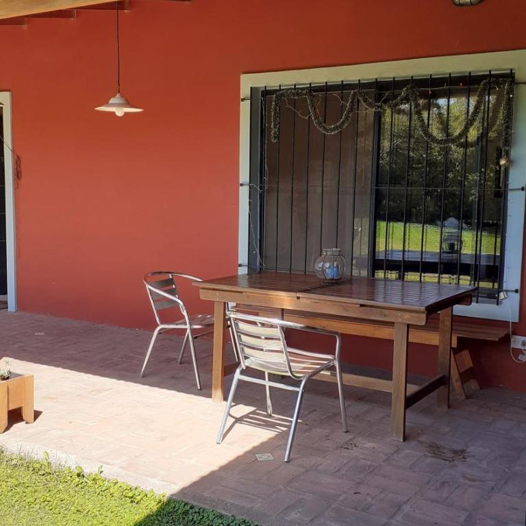 Jomito - Three-Bedroom House - 4