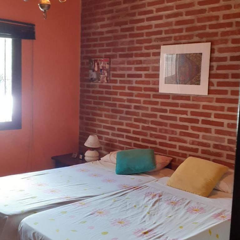 Jomito - Three-Bedroom House - 27