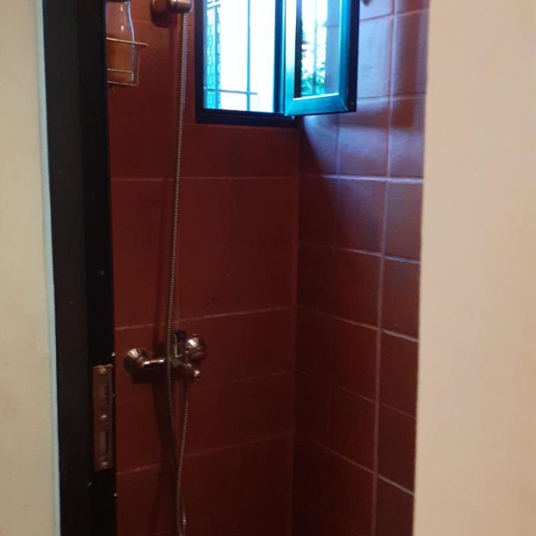 Jomito - Three-Bedroom House - 40