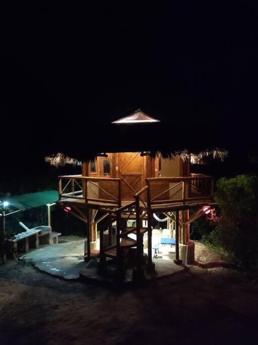 Colibamboo The Cabin. Cabaña elevada con mirador montaña malla y jacuzzi - Chalet de 1 dormitorio - 10