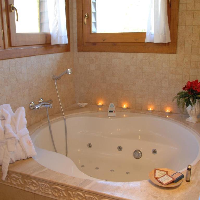 Hotel Selba d'Ansils - Suite Junior con jacuzzi - 1