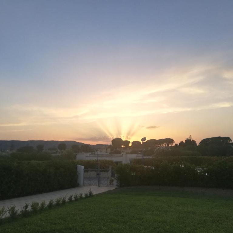 Le Stelle di Orione - Camera Matrimoniale con Vista Parco - 16