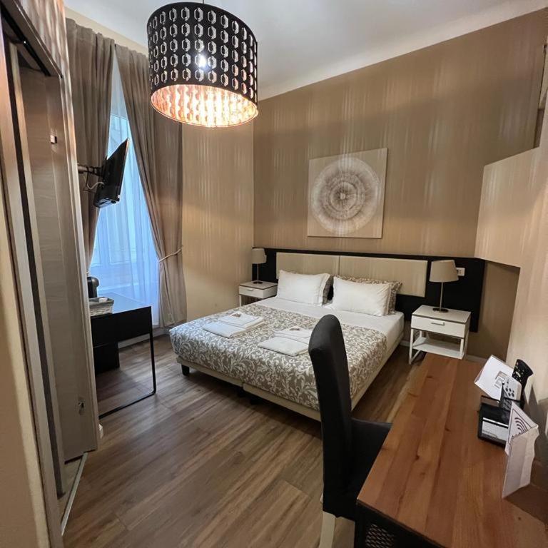 Domus La Foce Hotel - Camera Matrimoniale/Doppia con Letti Singoli con Bagno Privato - 8