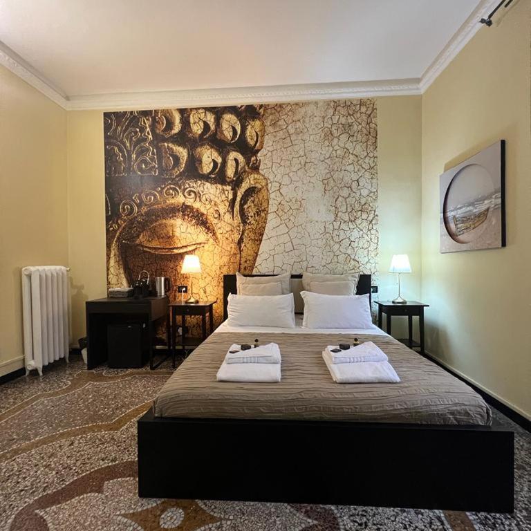 Domus La Foce Hotel - Camera Matrimoniale con Bagno Privato - 1