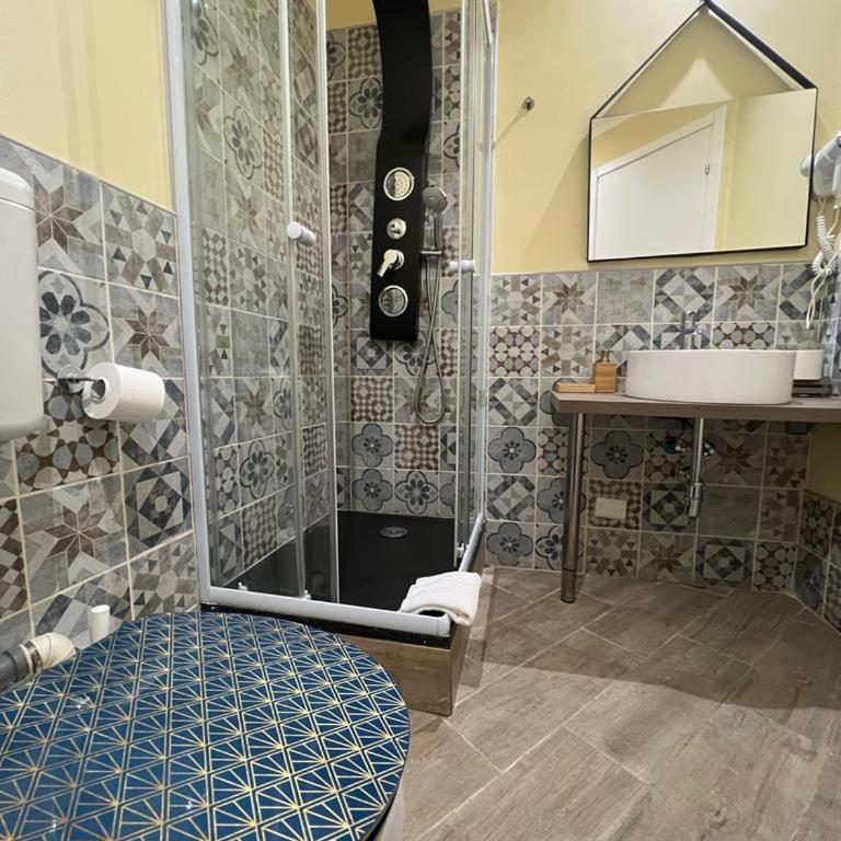 Domus La Foce Hotel - Camera Matrimoniale con Bagno Privato - 12