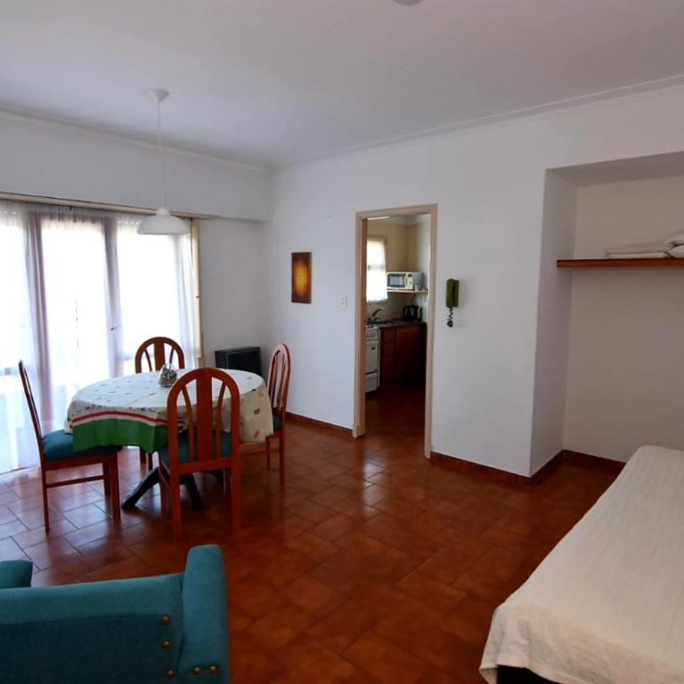 COMPLEJO TRIUMPH - Apartment with Pool View - 6