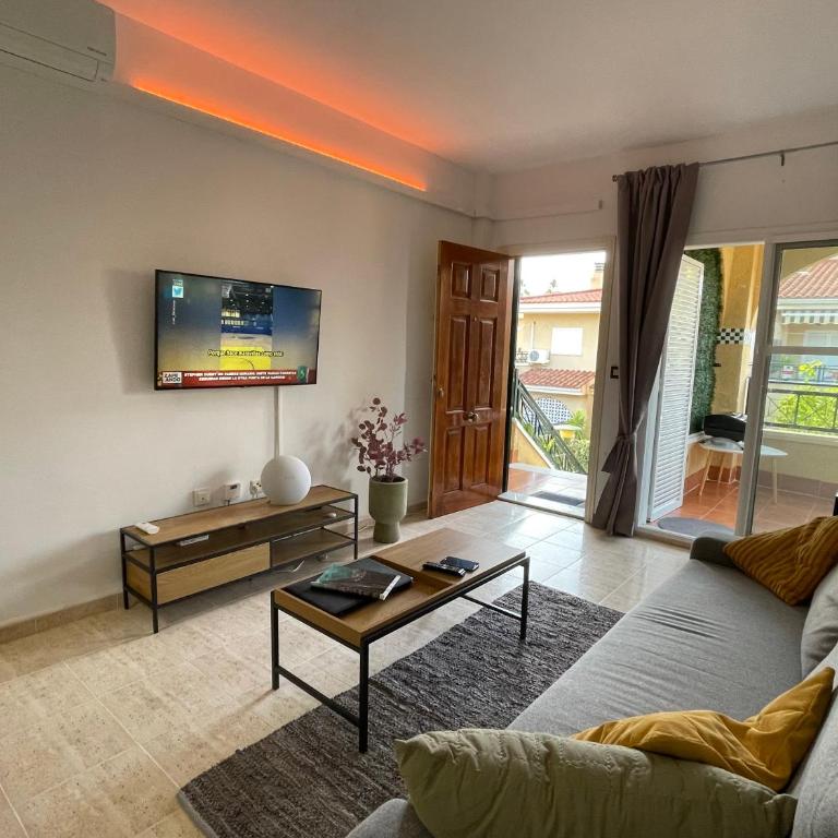 Modern Apartman - Novamar 1 - One-Bedroom Apartment - 2