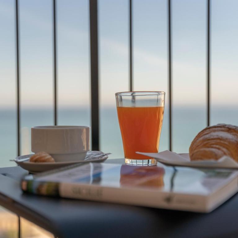 B&B Le Suites di Costanza - Camera King con Vista Mare - 11